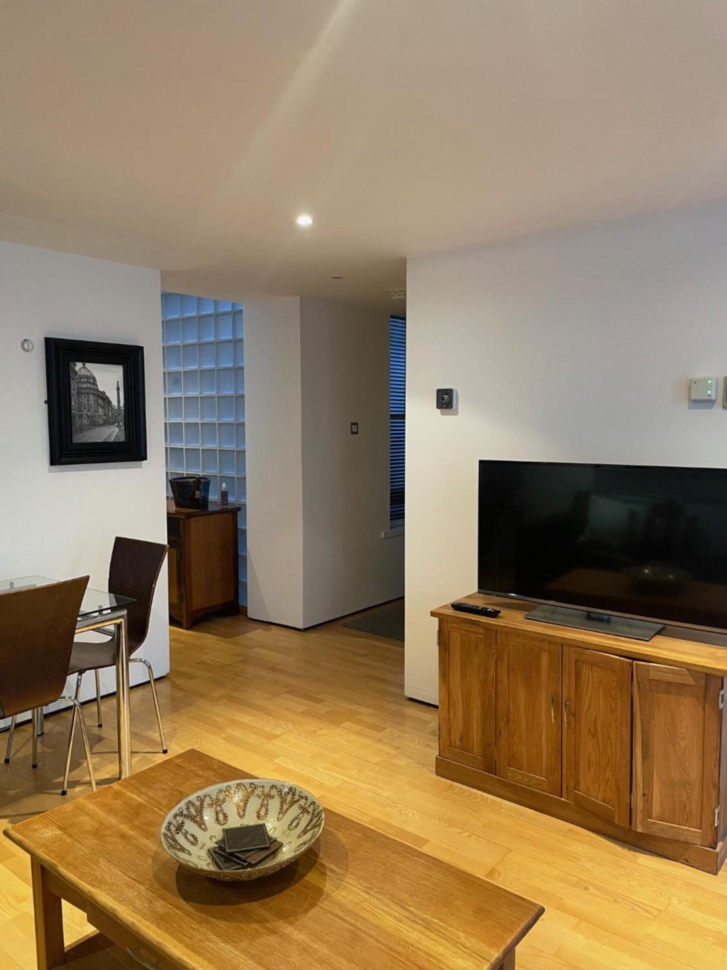 93a Grey Street Apartment *