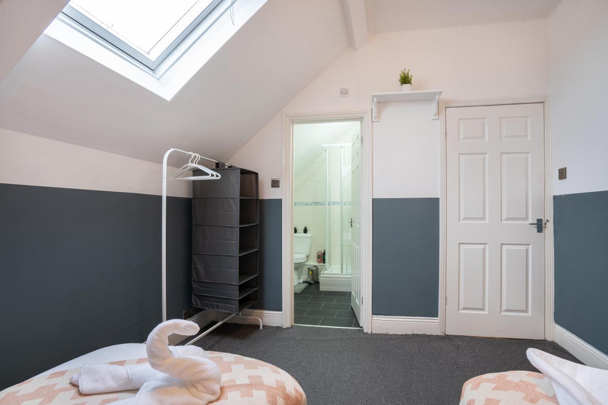 Apartment 4bedrooms-3bath-9beds-wallsend Newcastle upon Tyne