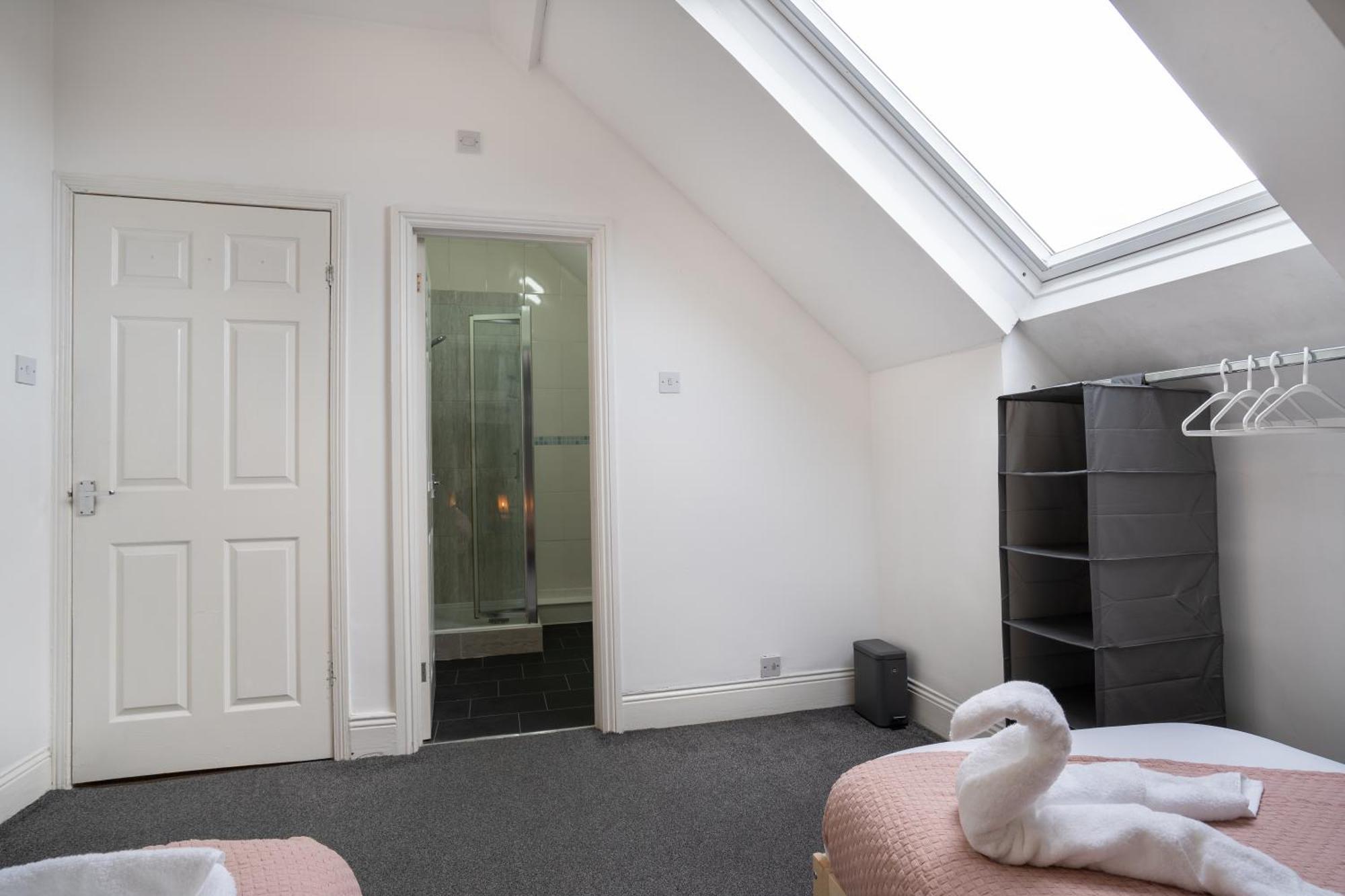 4bedrooms-3bath-9beds-wallsend Apartment Newcastle upon Tyne