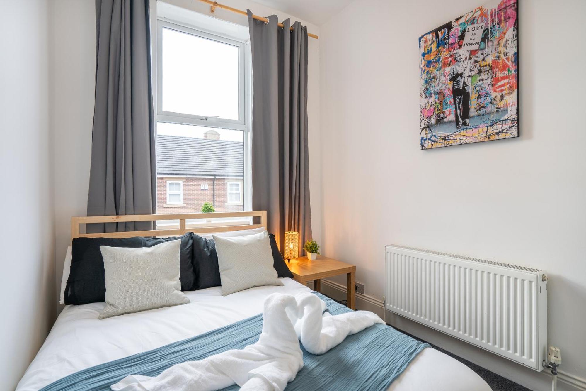 4bedrooms-3bath-9beds-wallsend *