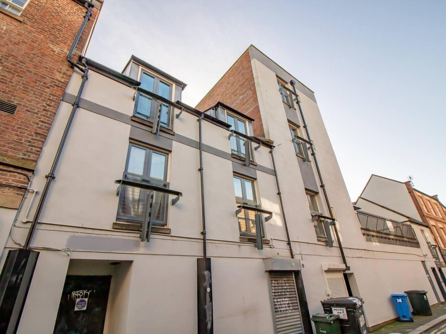 Apartment Pass The Keys Modern Minimalistic In Centre Newcastle upon Tyne
