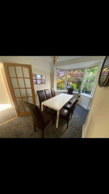 Apartment 2 Bed Full House With Private Summer Garden