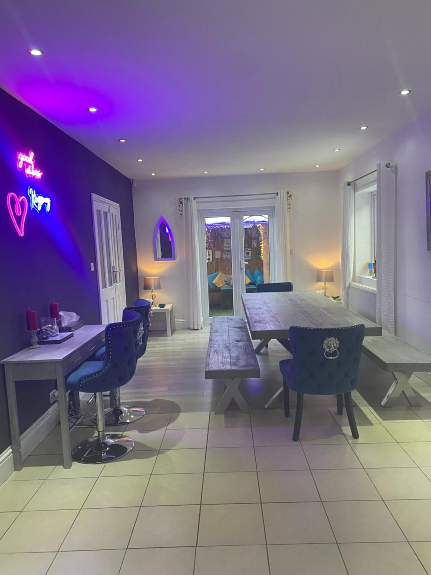 Holiday home Beautifully Presented 6 Bed 5 & A Half Bath House Newcastle upon Tyne