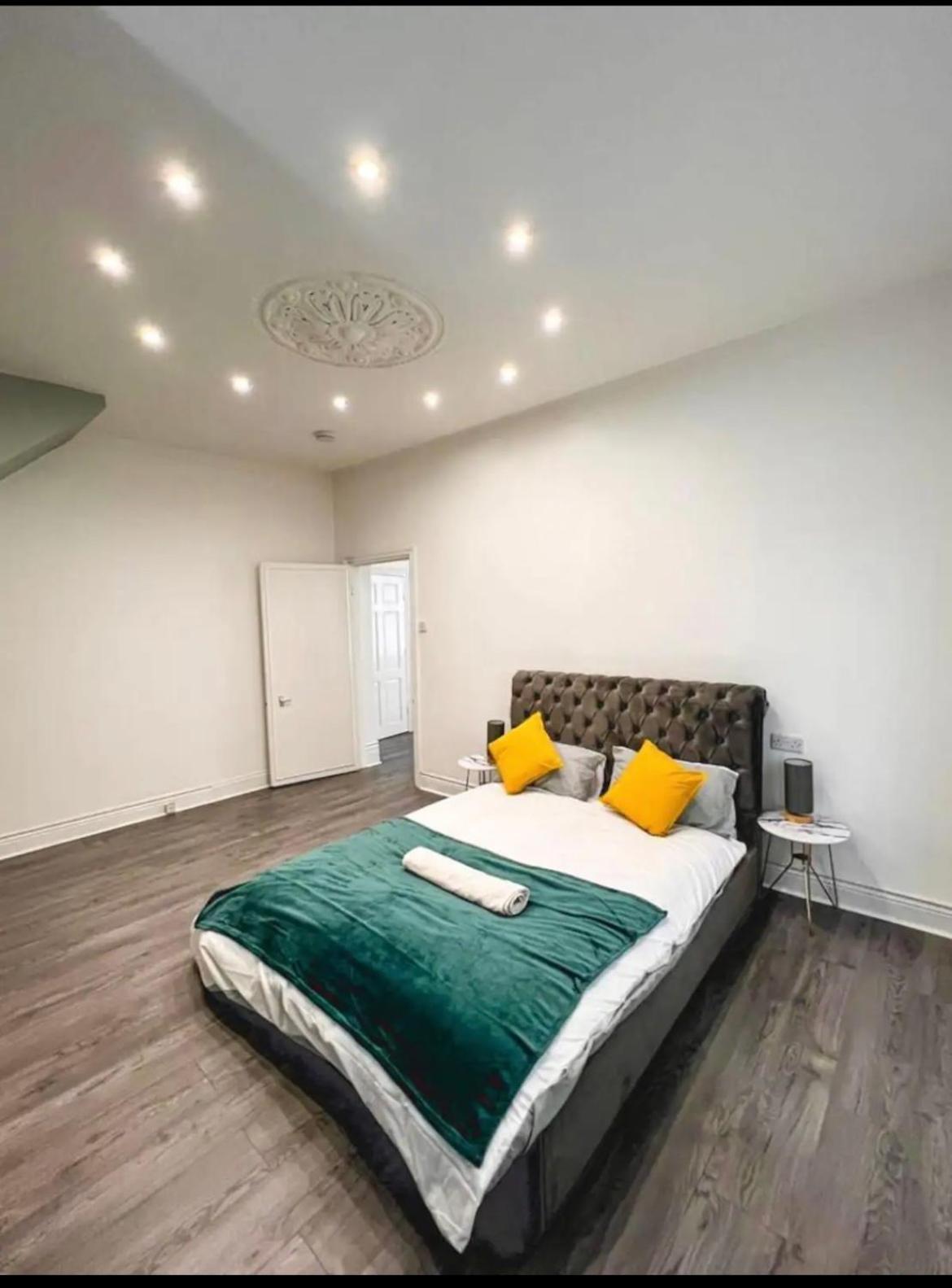 Apartment Lovely 1-bedroom Apartment, Free Street Parking