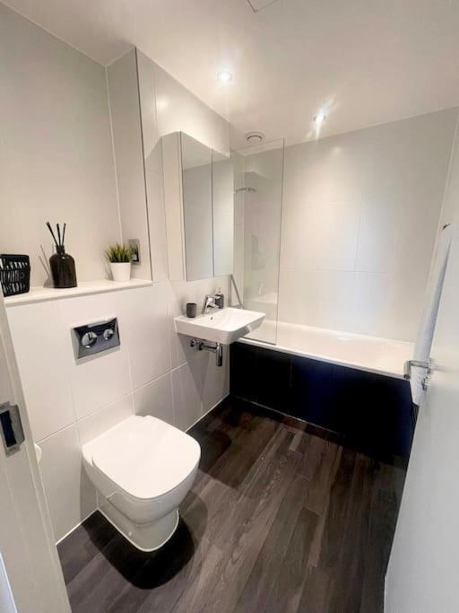 Opulent 3 -bedroom Penthouse With Stunning Views Apartment Newcastle upon Tyne