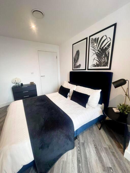 Opulent 3 -bedroom Penthouse With Stunning Views *