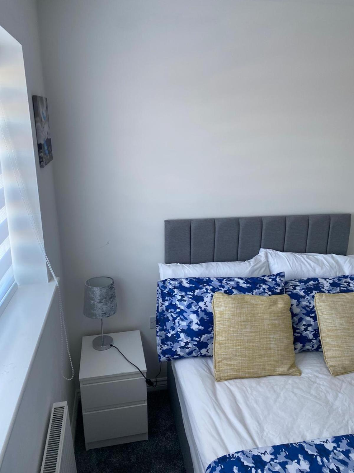 Apartment Cheerful 4 Bedroom Townhouse With Free Parking Newcastle upon Tyne