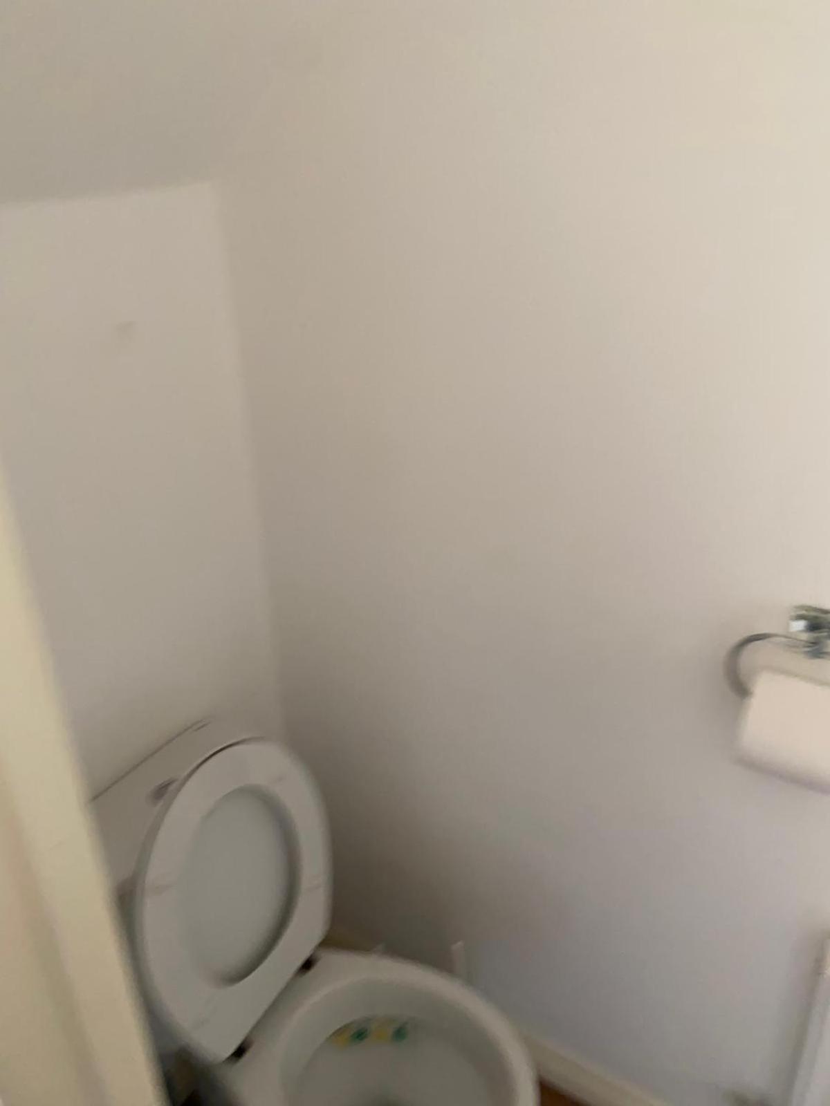 Apartment Cheerful 4 Bedroom Townhouse With Free Parking
