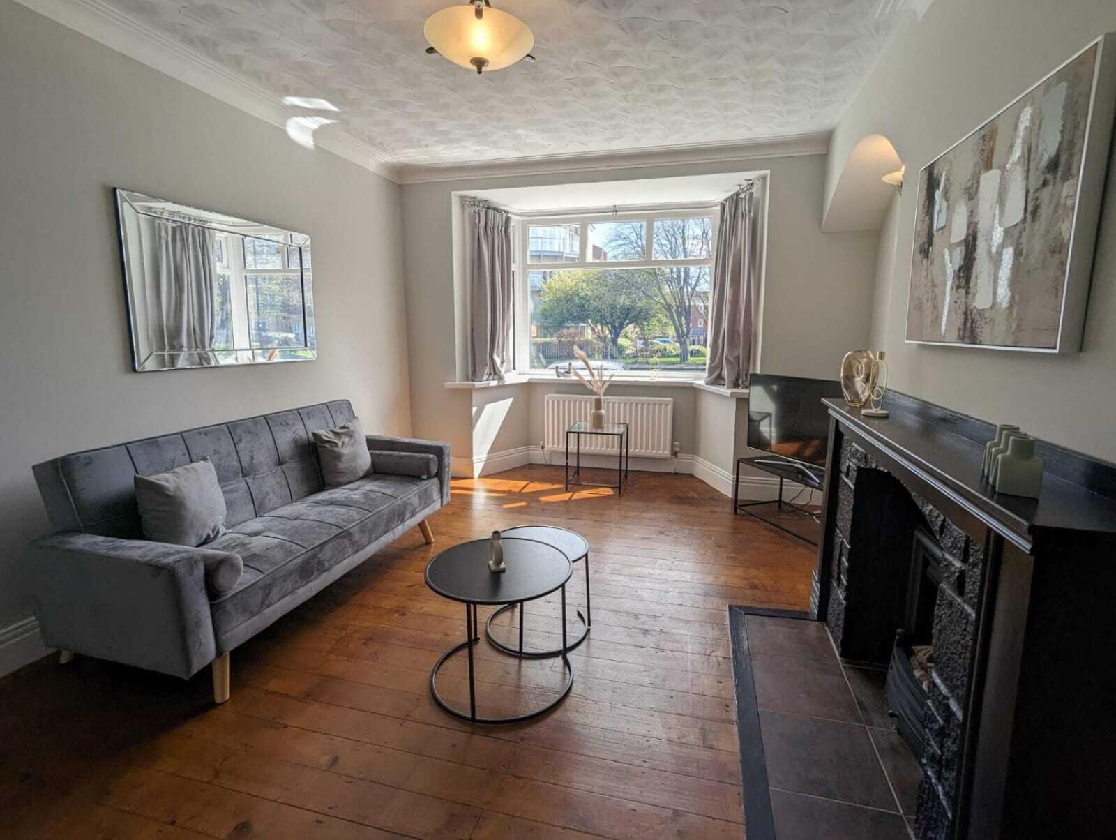Apartment Alexander Benton Road *