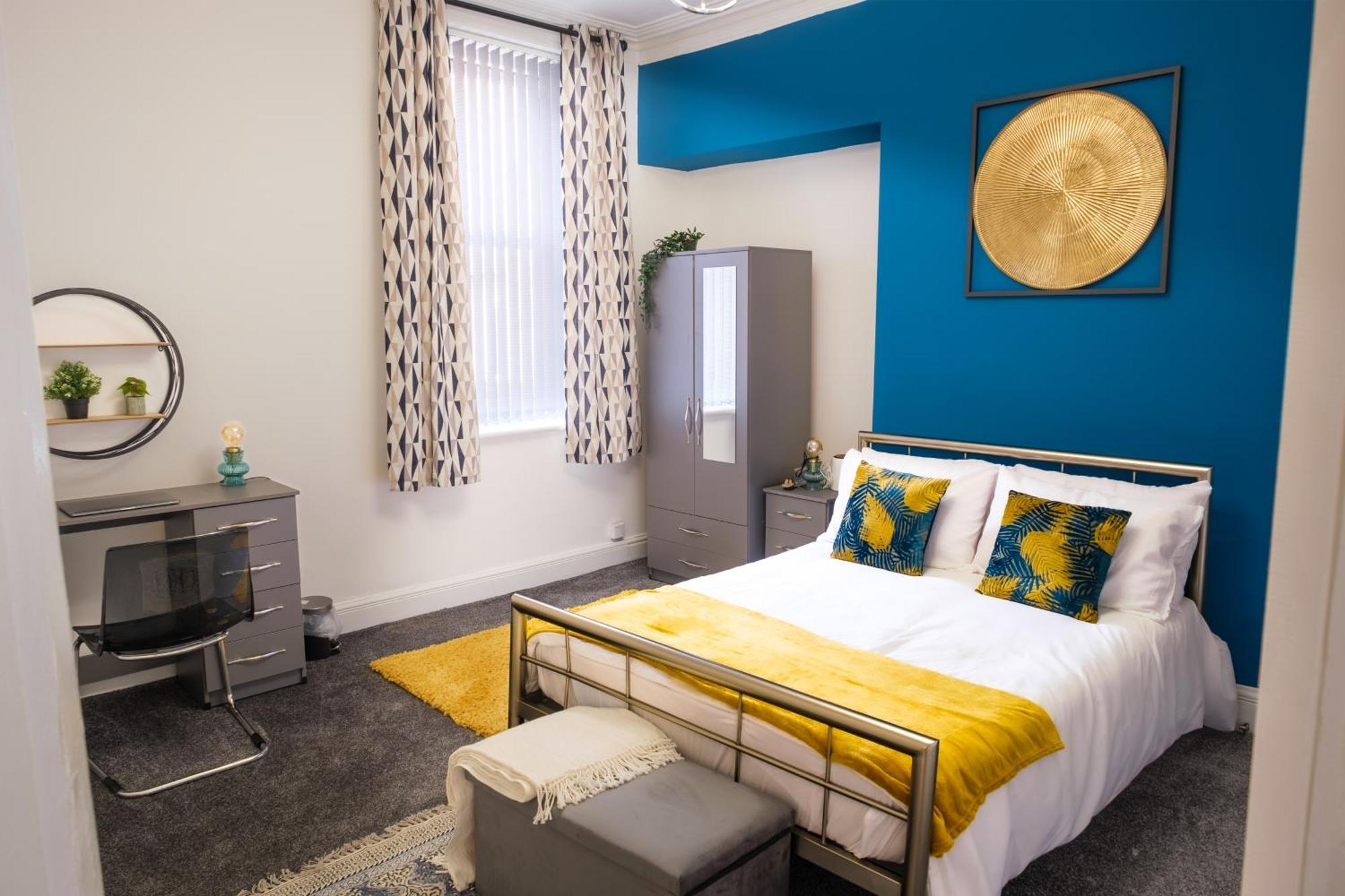Long - Contractors - Free Parking - Sleeps 5 * Newcastle upon Tyne