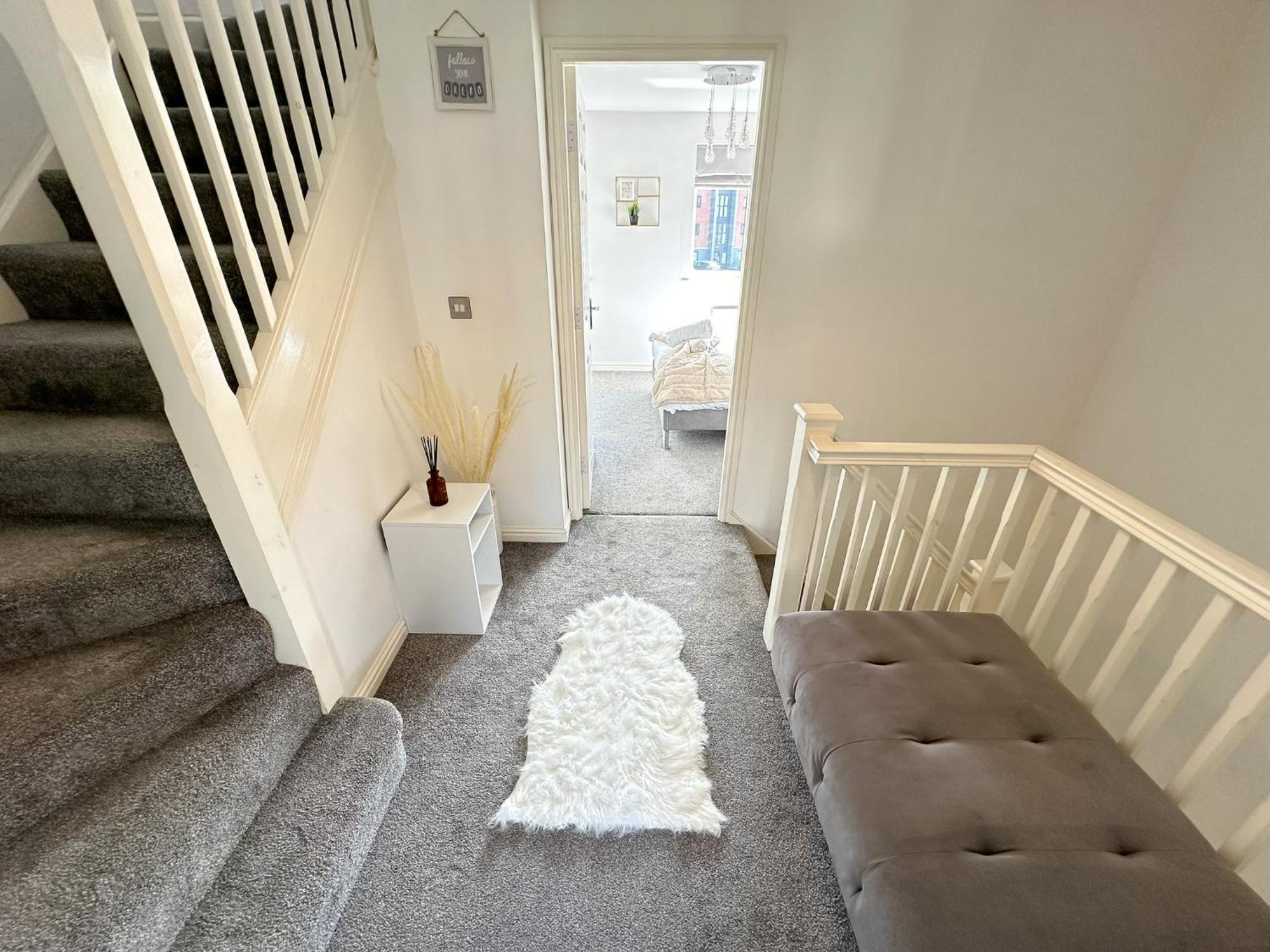 Luxury 4 Bed House - Free Parking - Contractors - Relocators Newcastle upon Tyne