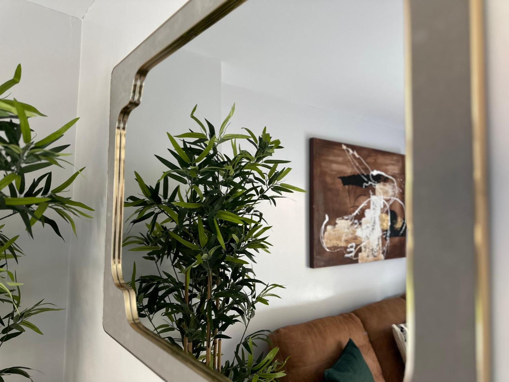 Apartment Great Prices On Short And Long Term *