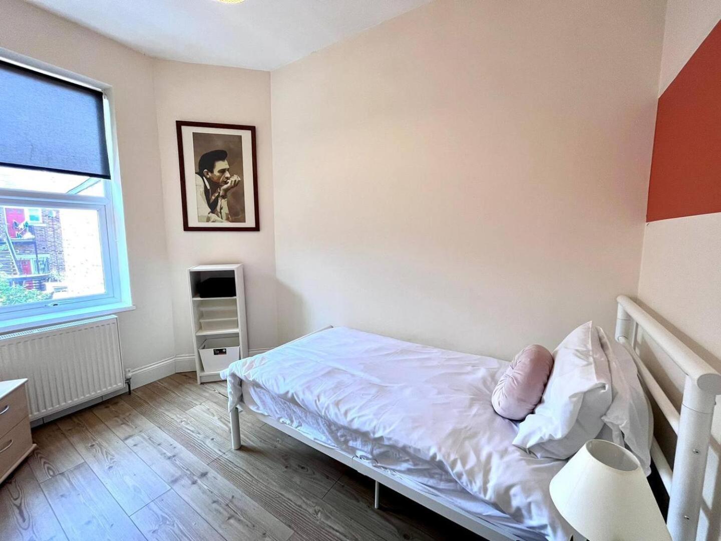 3 Bdrm 10mins From The * Newcastle upon Tyne