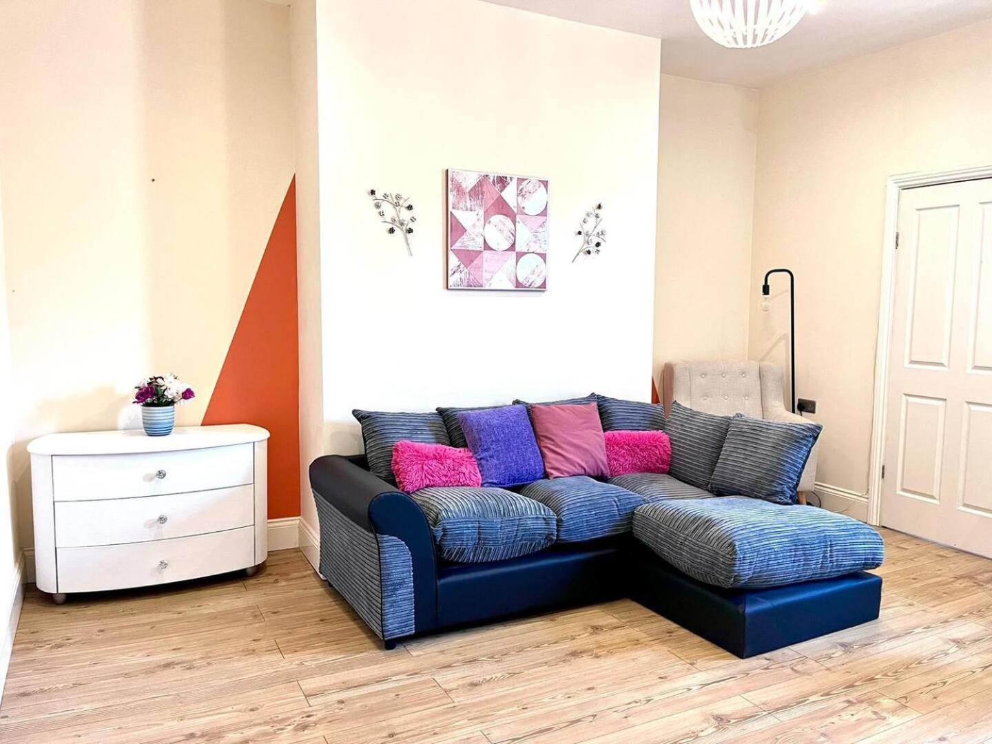 3 Bdrm 10mins From The Holiday home