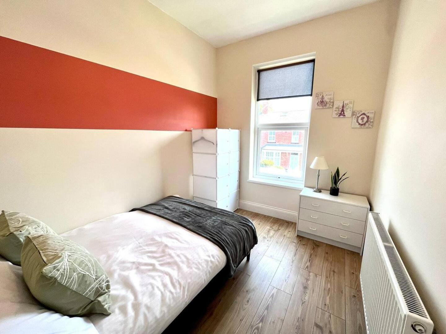 3 Bdrm 10mins From The * Newcastle upon Tyne