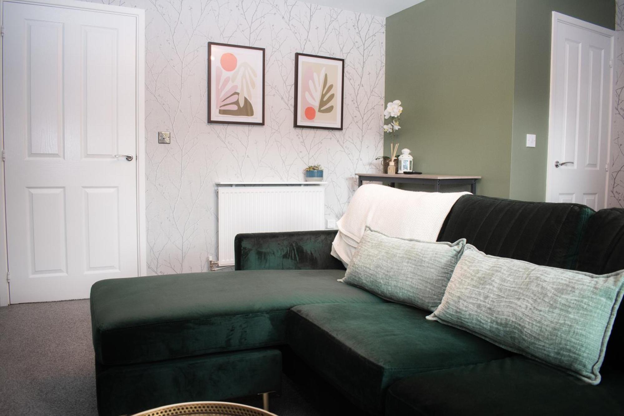 Comfy Modern 3br Semi Detached 400mb Wifi Free Double Parking * Newcastle upon Tyne