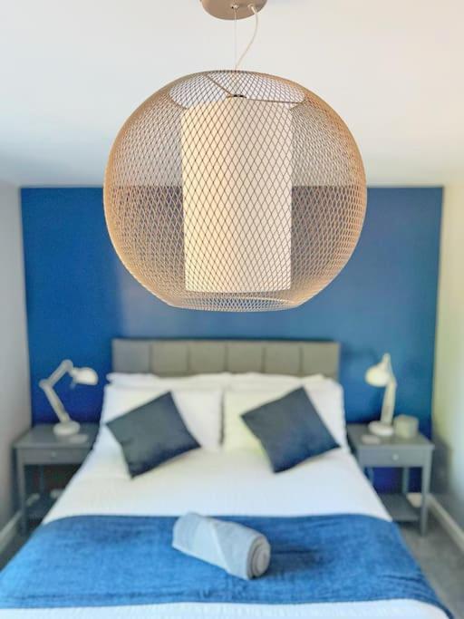 Holiday home Comfy Modern 3br Semi Detached 400mb Wifi Free Double Parking