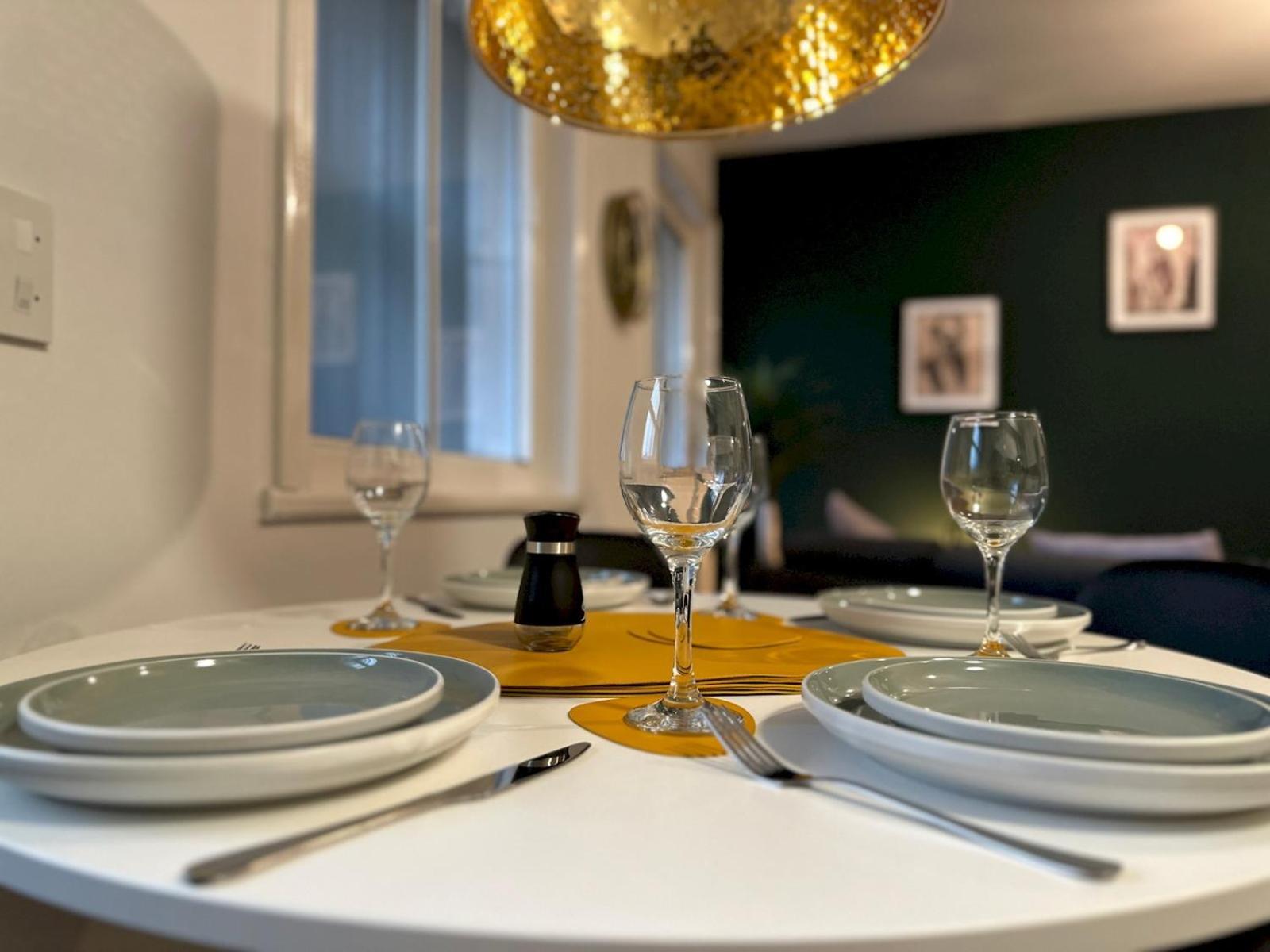 Apartment Stylish Maisonette Pass The Keys *