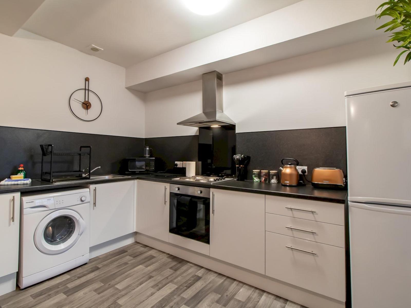 Stylish Maisonette Pass The Keys Apartment