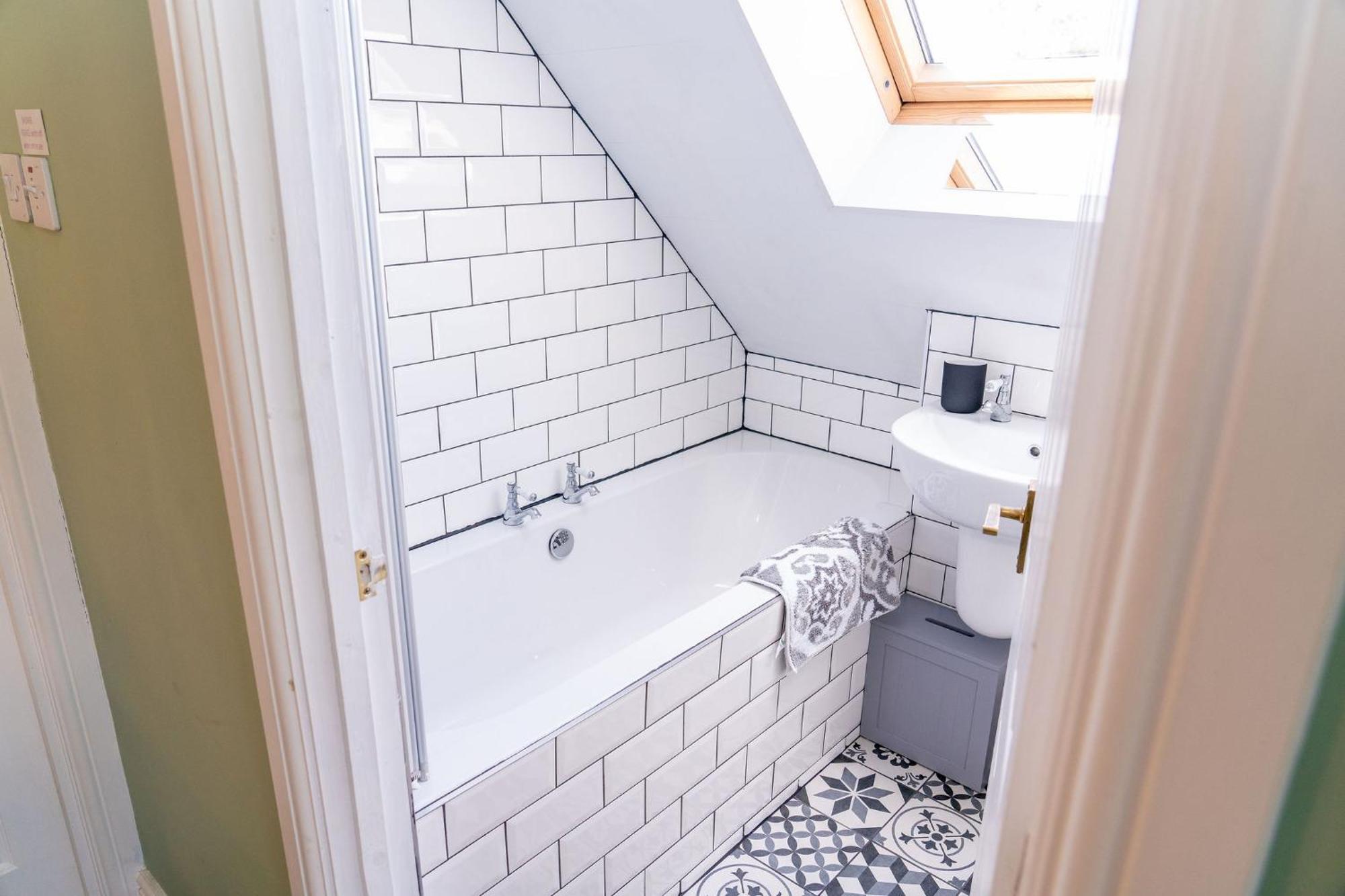 Holmside Hideaway Apartment *