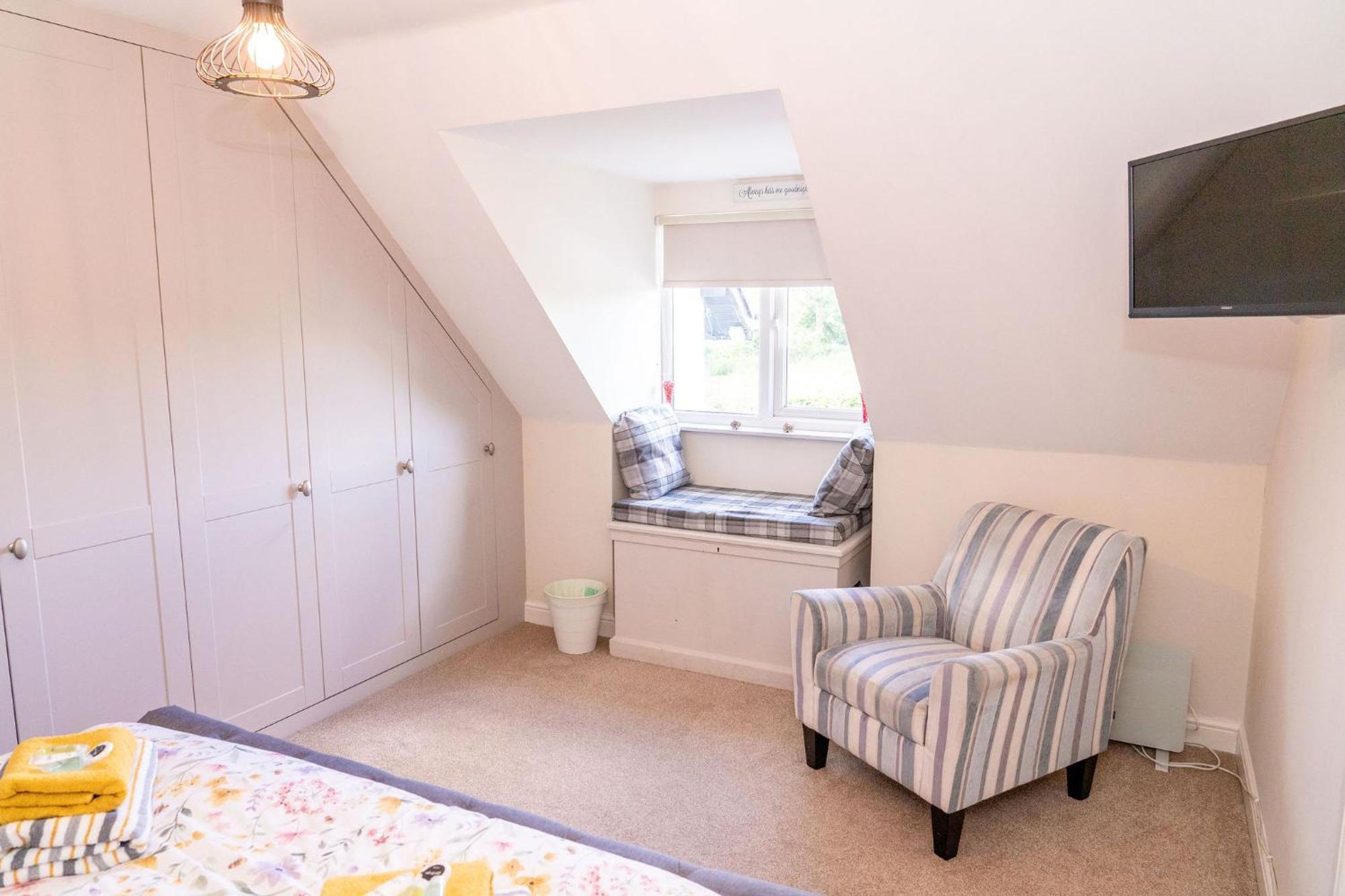 Holmside Hideaway *