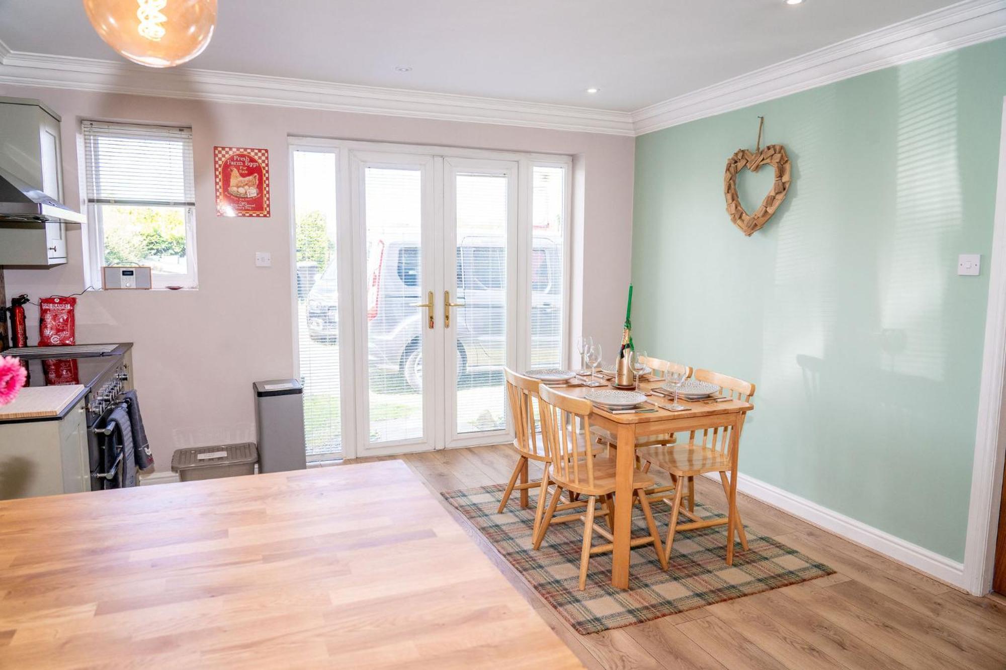 Holmside Hideaway Apartment *