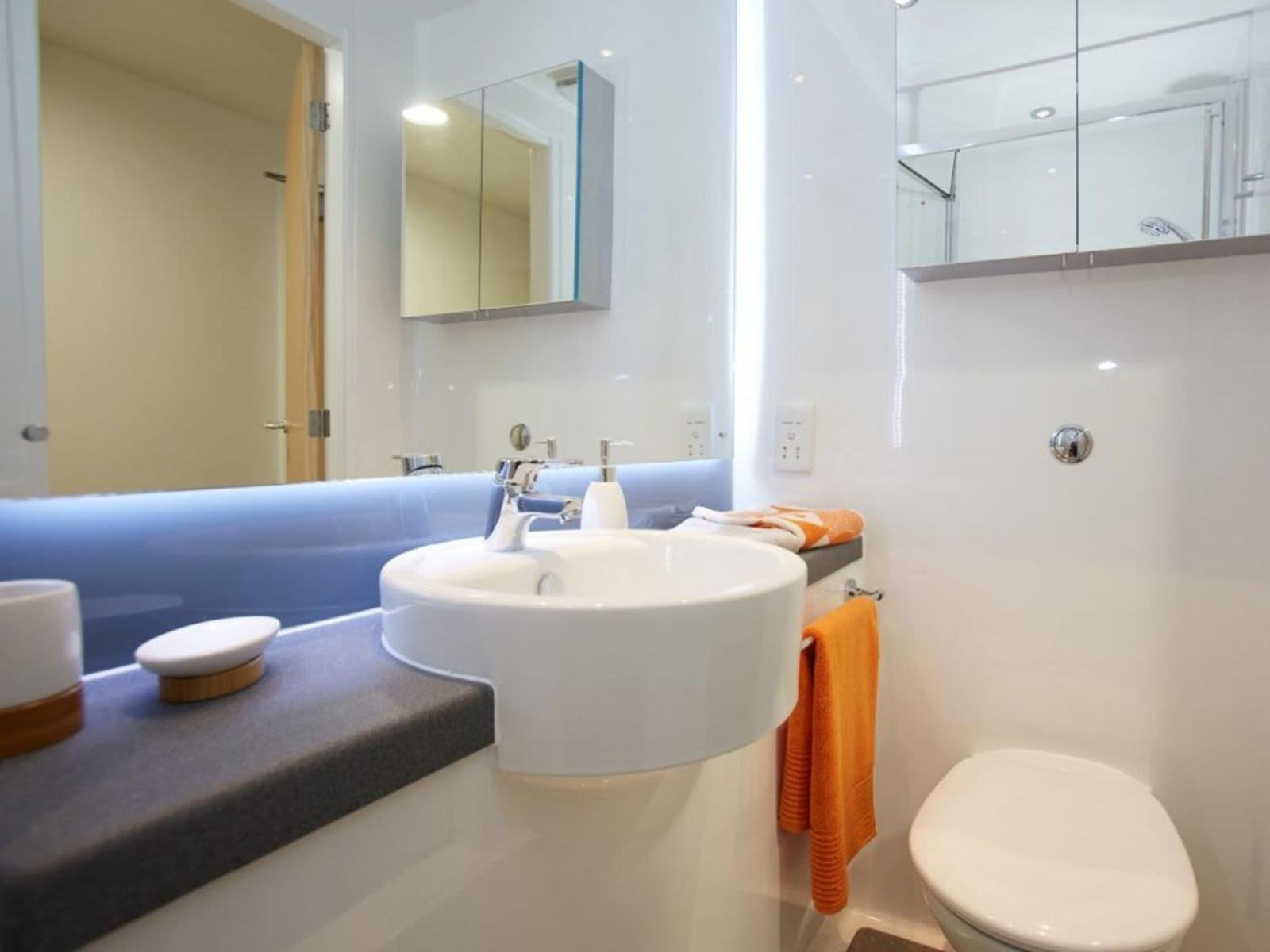 Stylish Ensuite Bedrooms With Private Bathroom And Fully-equipped At Market House In * Newcastle upon Tyne