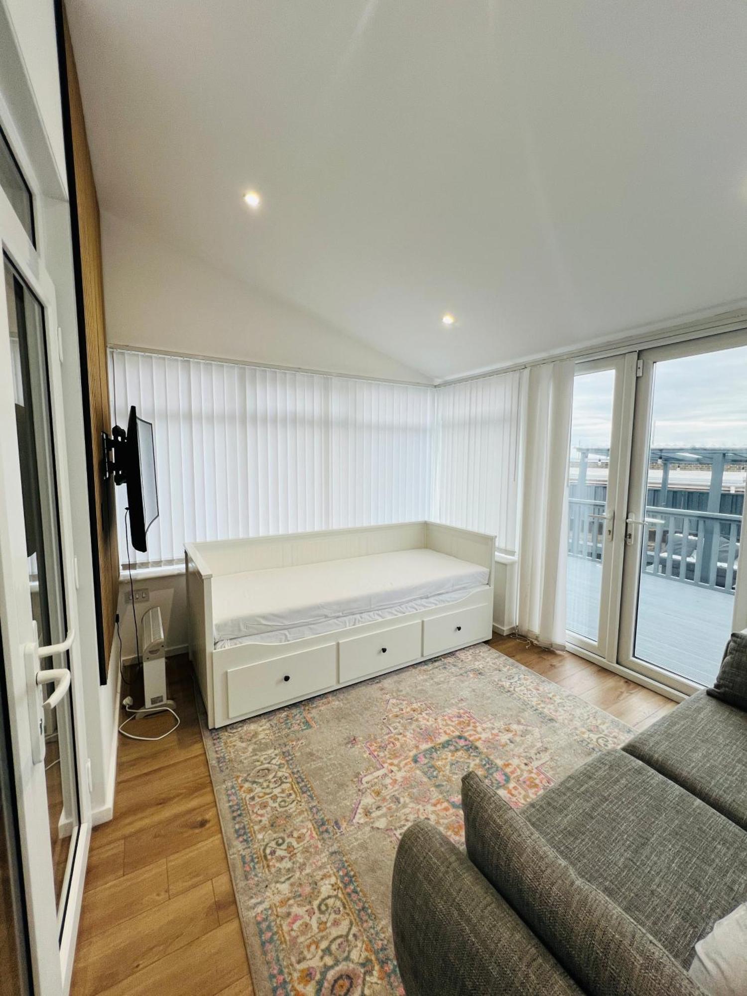 Numero Venti Aparthouse Wifi Parking Hot Tub Holiday home Newcastle upon Tyne