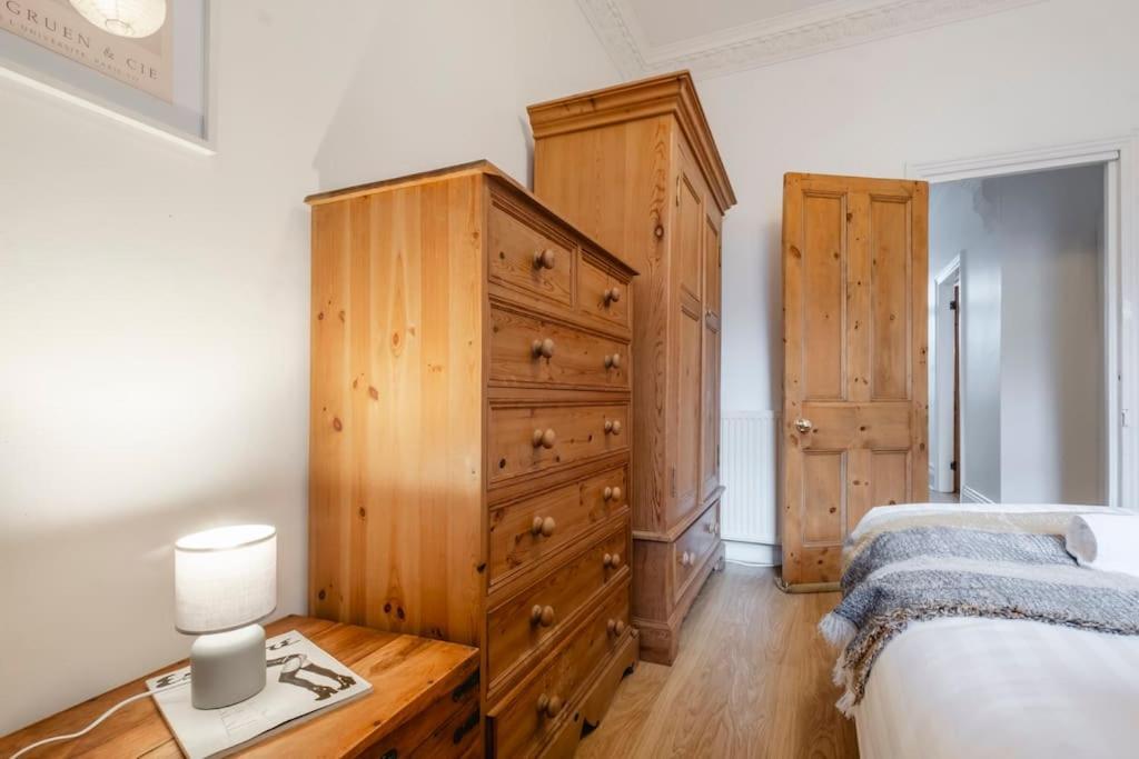 Apartment Cosy Flat,great Location&parking *