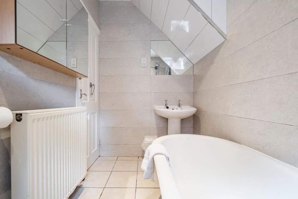 Apartment Cosy Flat,great Location&parking