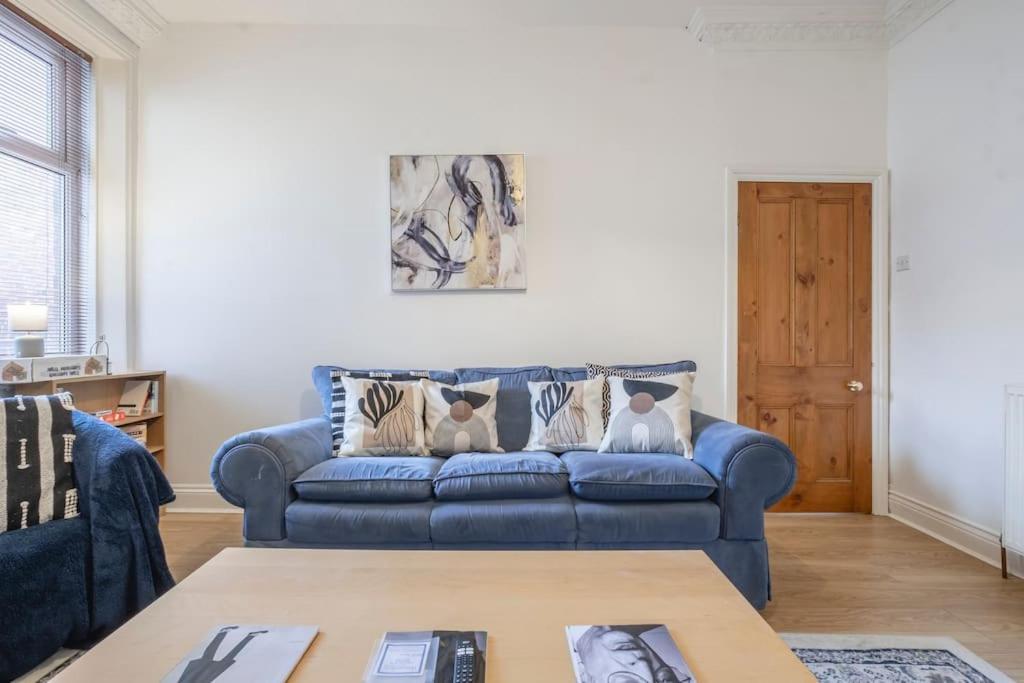 Cosy Flat,great Location&parking Apartment