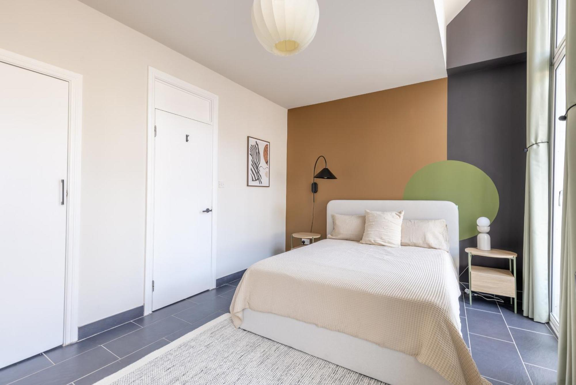 Watergate Apartment *