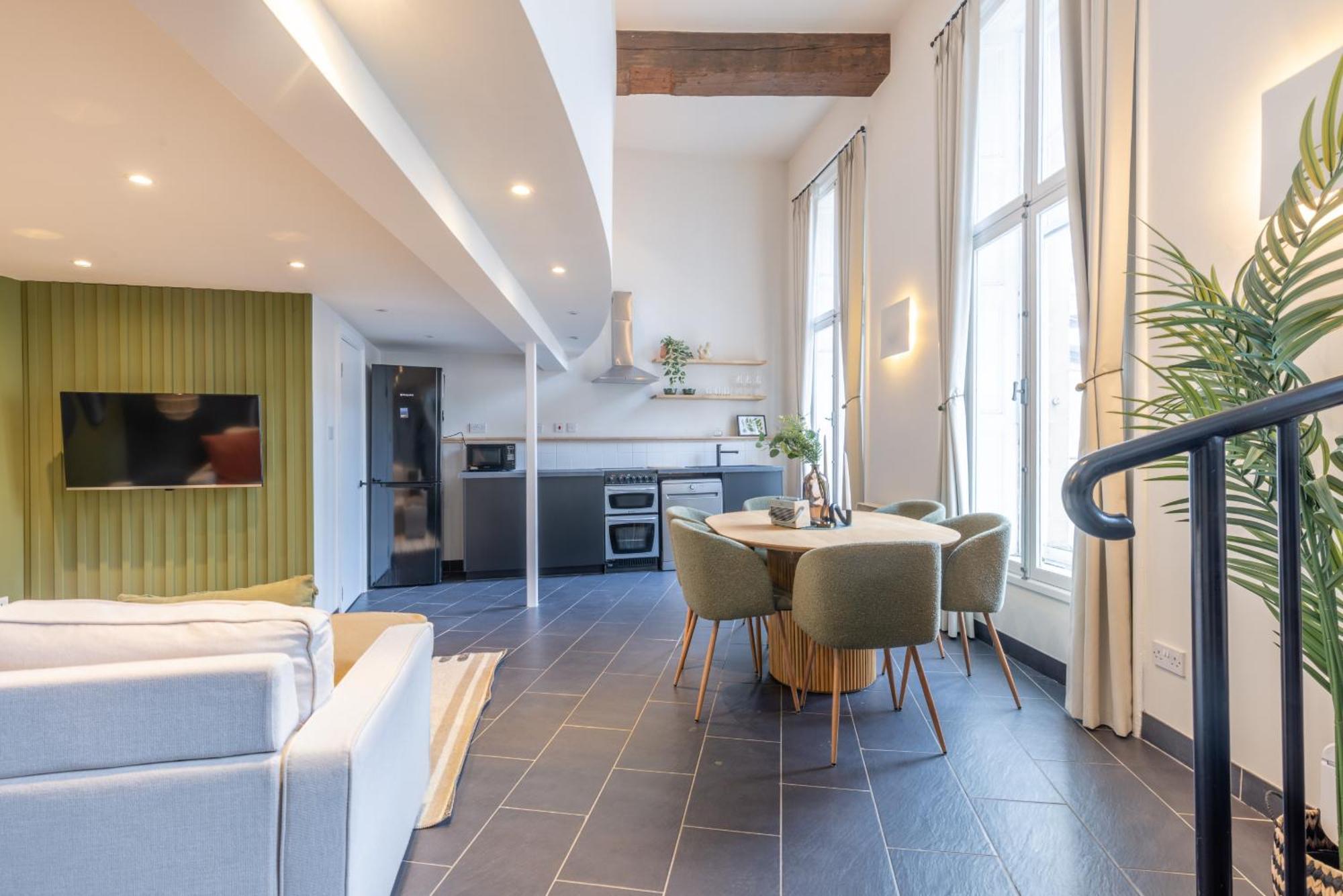 Watergate Apartment
