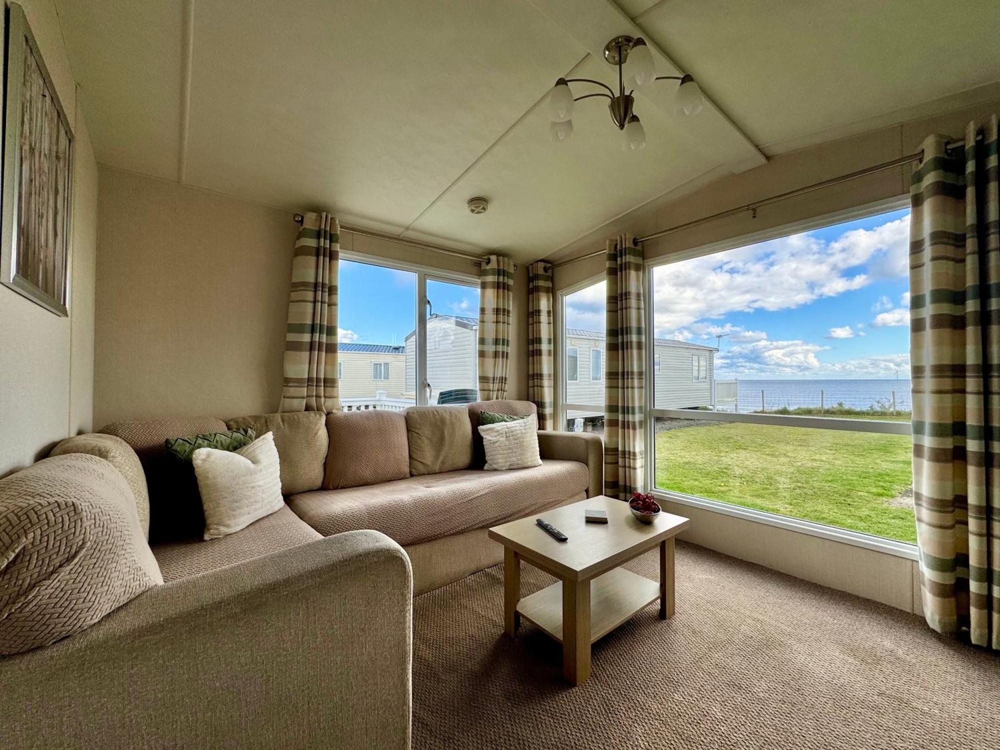 New Sea View Platinum Caravan With Huge Decking * Newcastle upon Tyne