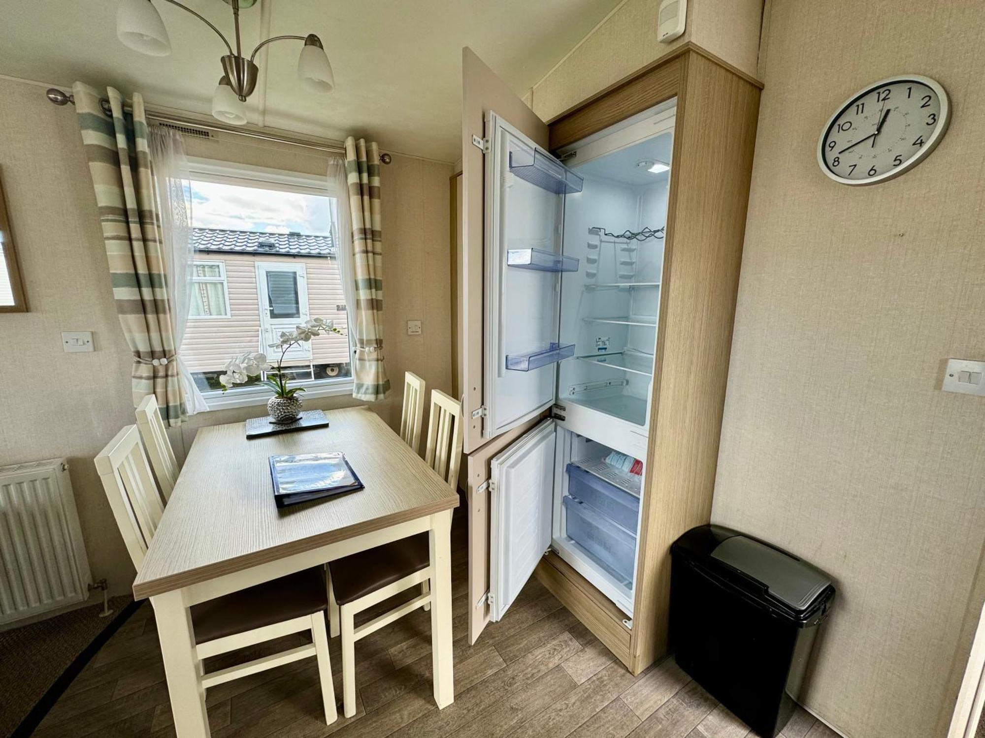 New Sea View Platinum Caravan With Huge Decking Campsite