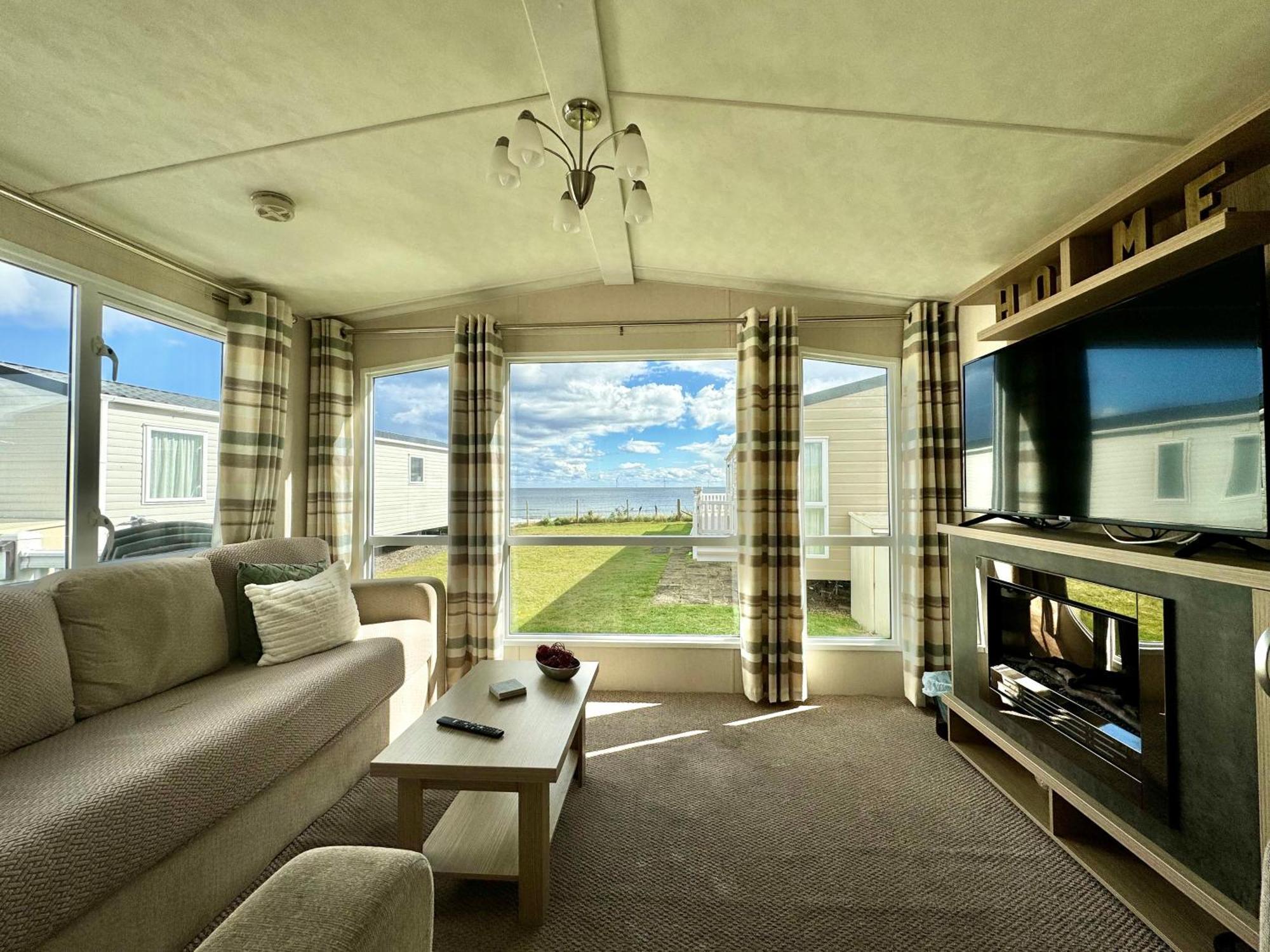 Campsite New Sea View Platinum Caravan With Huge Decking *