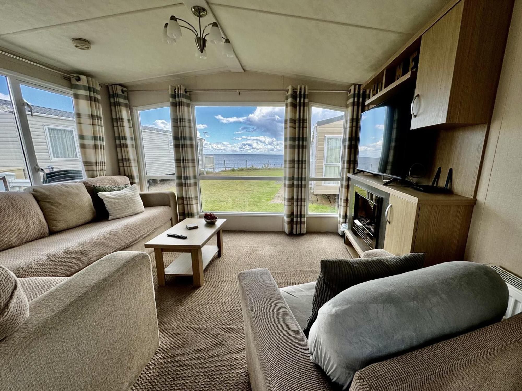 New Sea View Platinum Caravan With Huge Decking * Newcastle upon Tyne