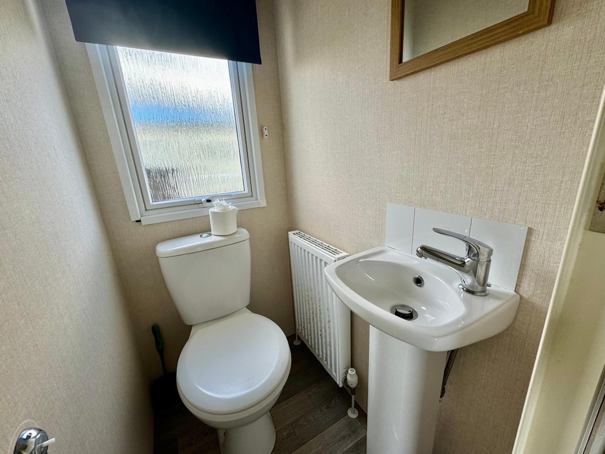 New Sea View Platinum Caravan With Huge Decking Campsite Newcastle upon Tyne