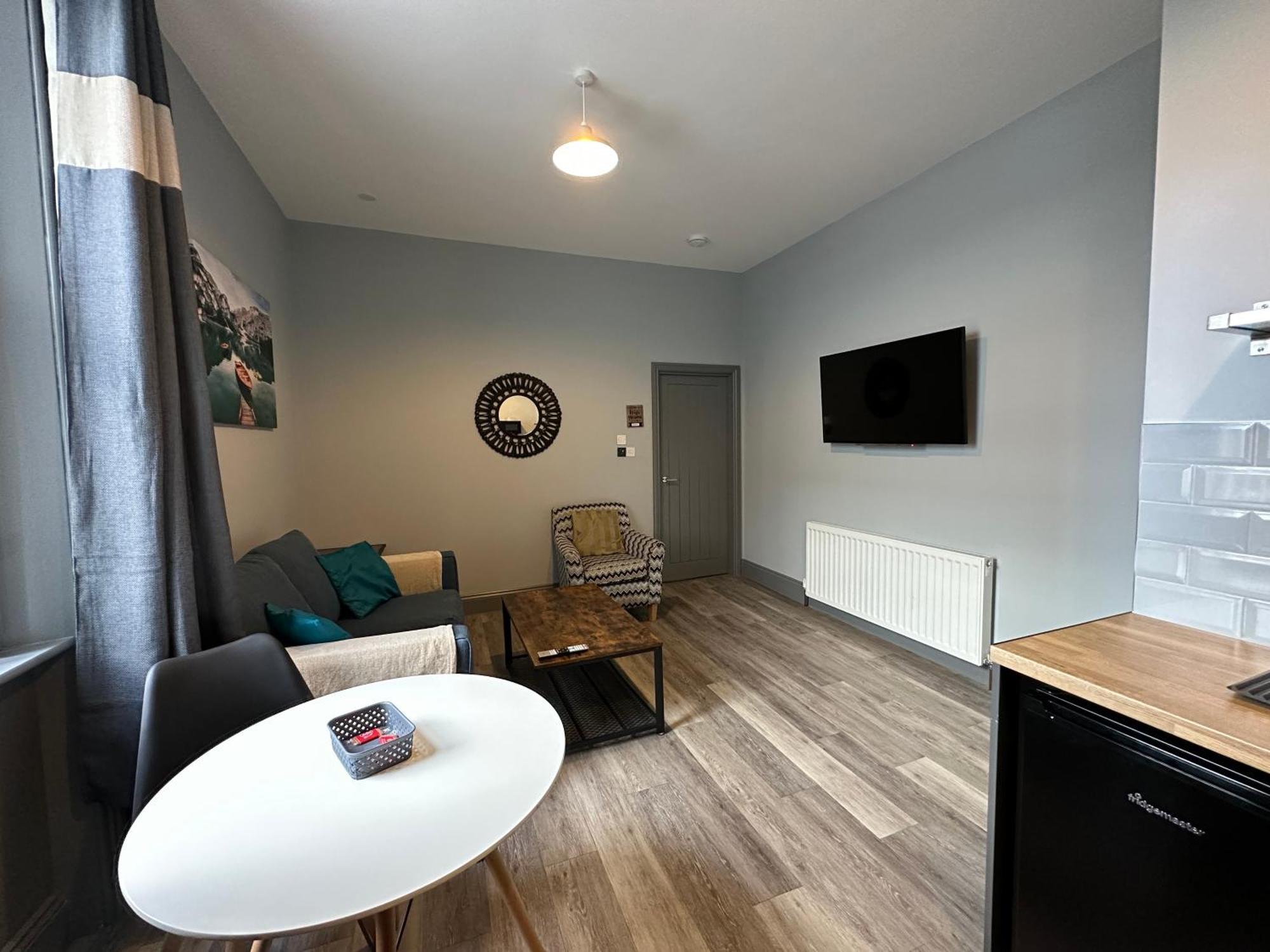 Bentinck Apartment *