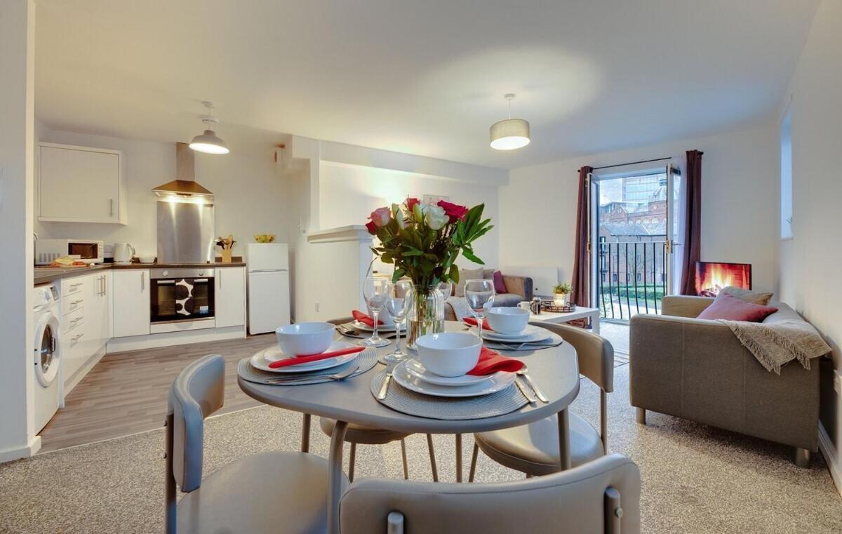 Apartment 3 Bedroom Centre With Free Parking, Medieval Area