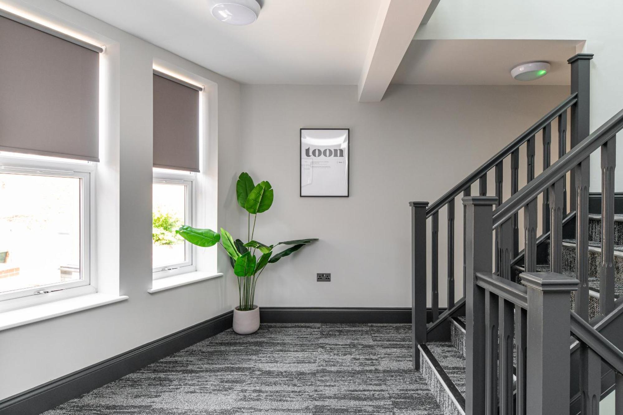 Chelmsford Loft 3 *