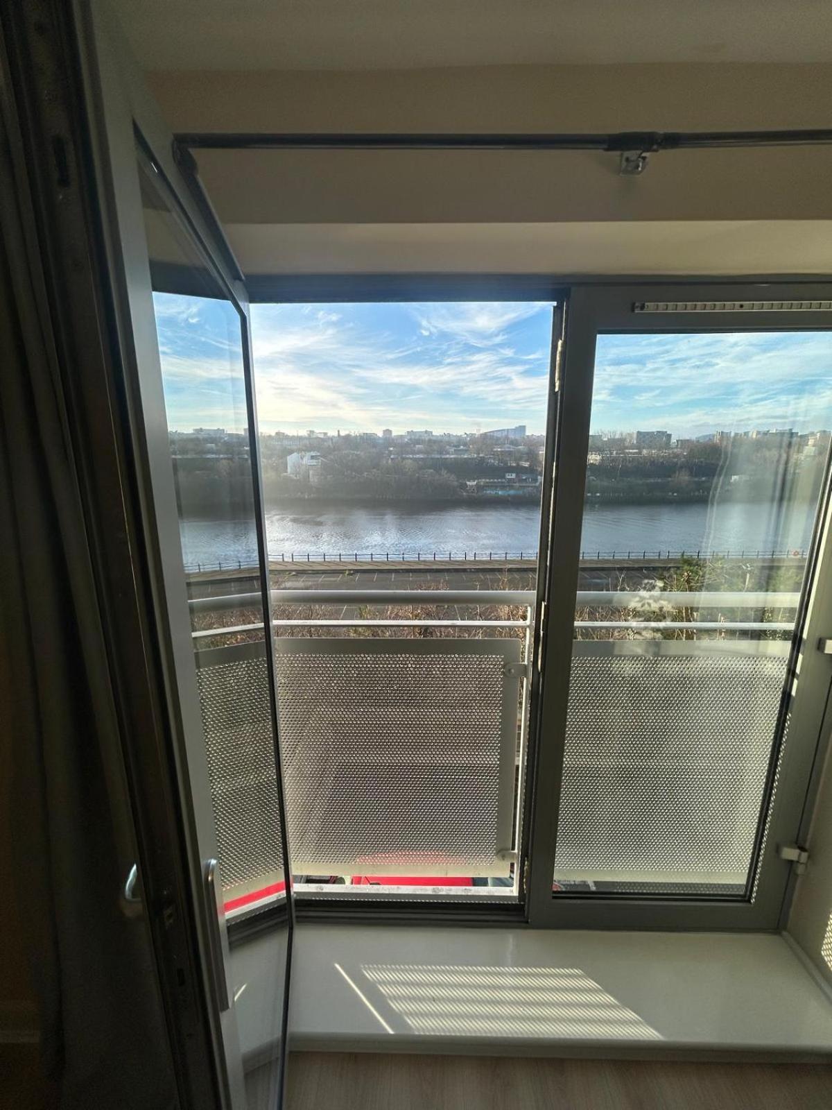 Waterfront Quayside With Secure Parking & Lift, Ideal For Mobility Users Newcastle upon Tyne
