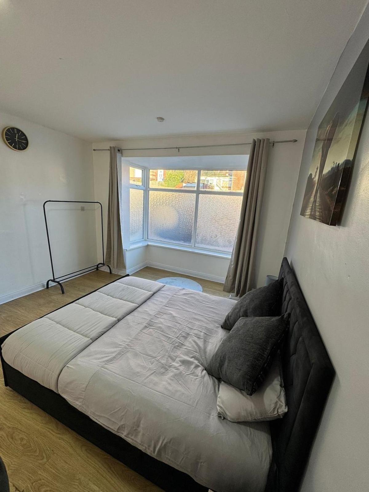 Spacious Flat In *
