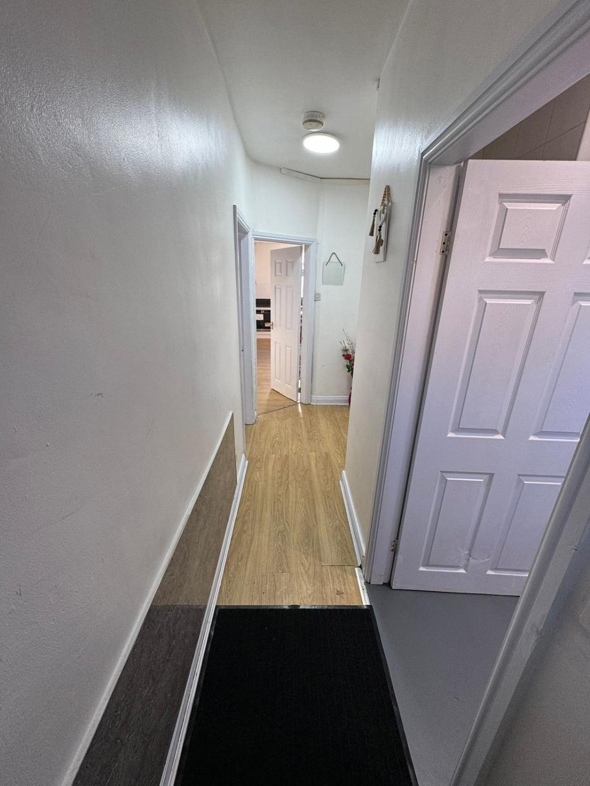 Spacious Flat In Apartment Newcastle upon Tyne