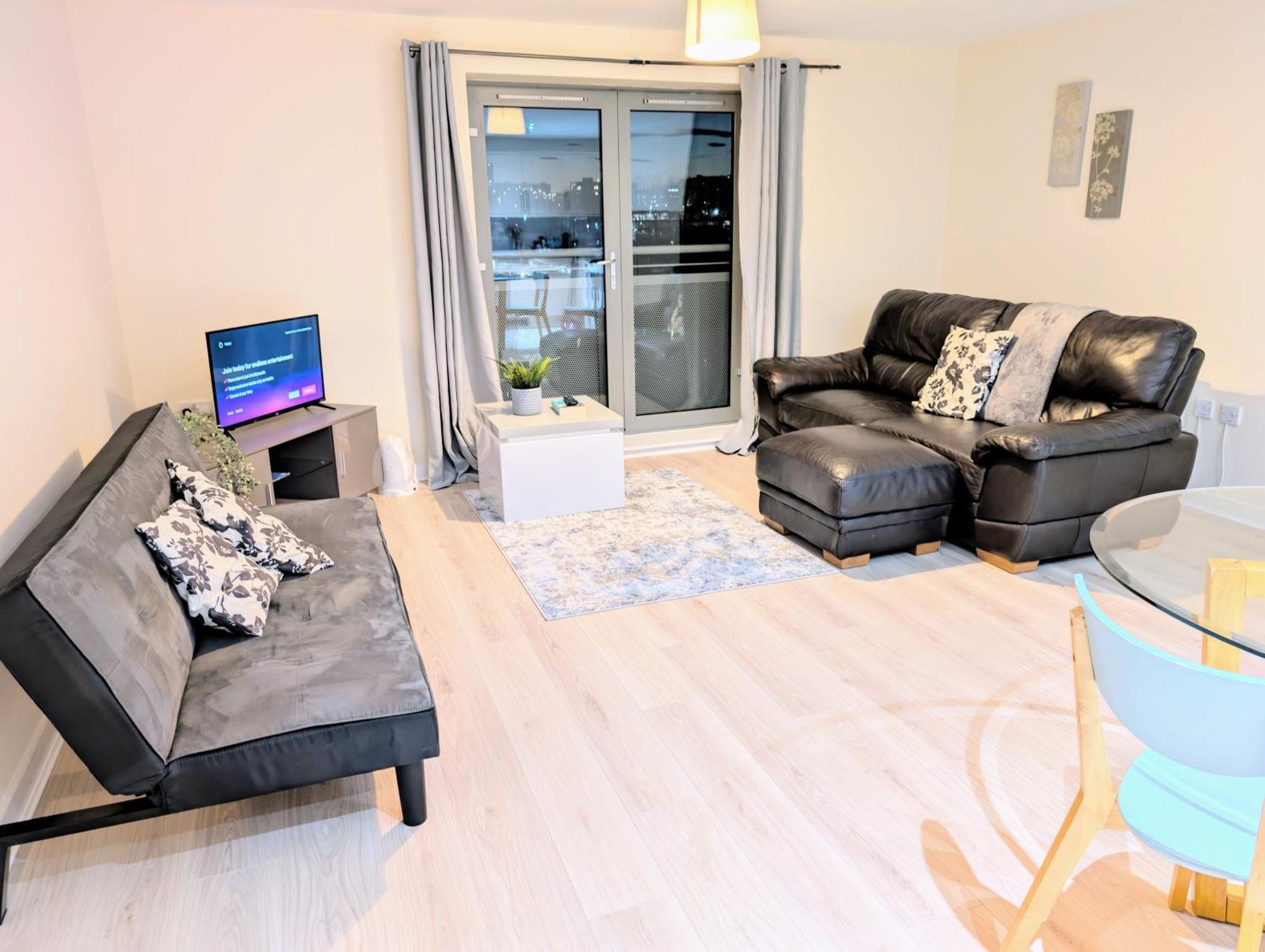 Apartment Waterfront Quayside With Secure Parking & Lift, Ideal For Mobility Users Newcastle upon Tyne