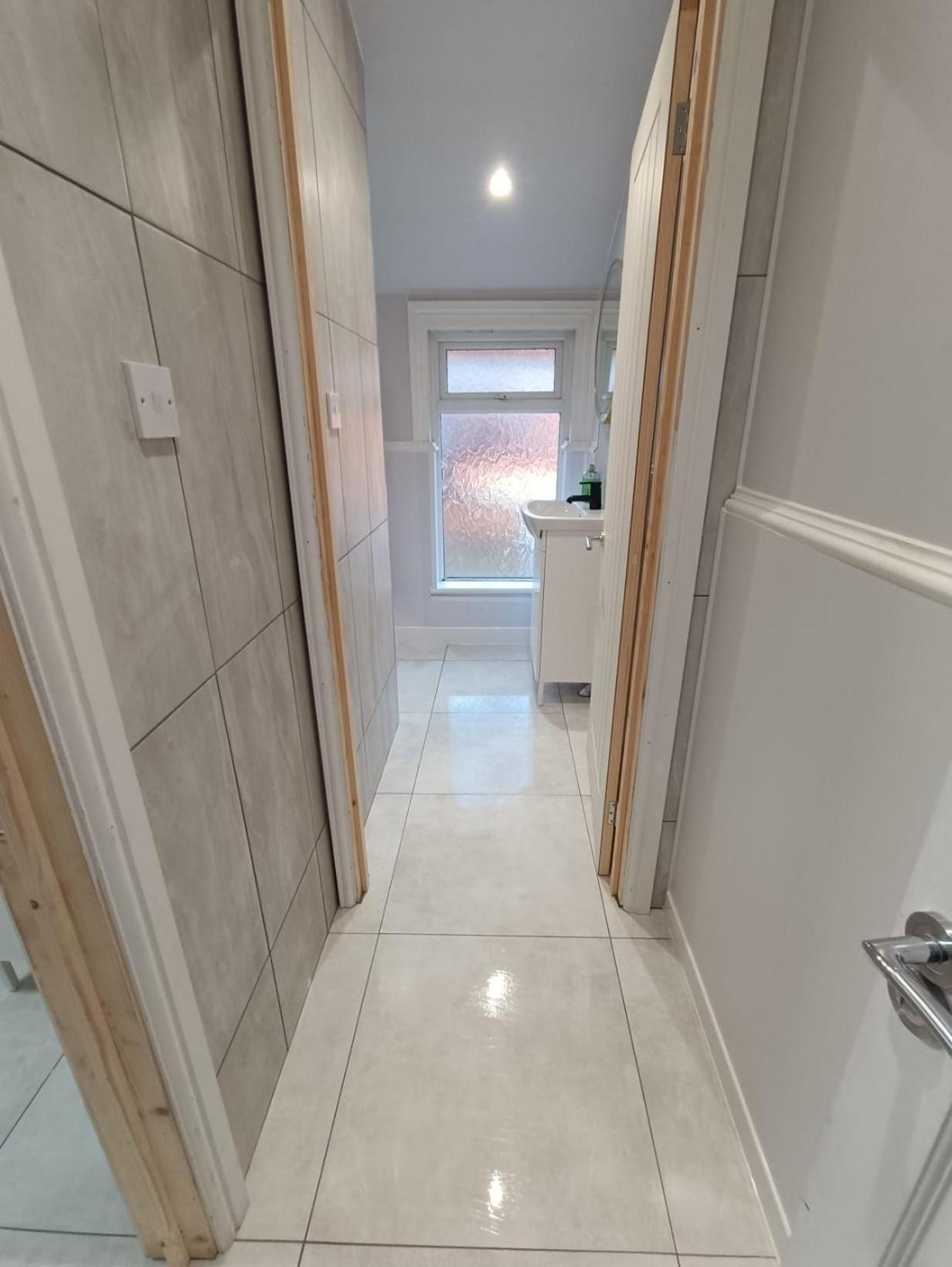 Apartment 8 Bed House 2 Miles *
