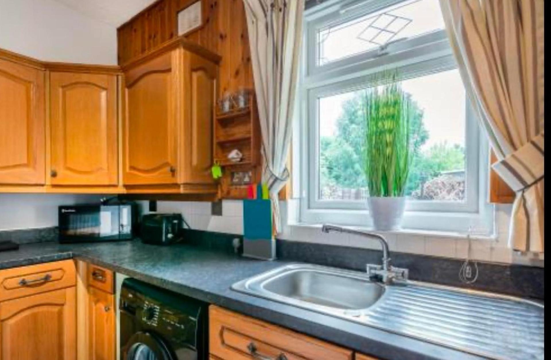 2bed Wi-fi Garage Parking Free Snacks Newcastle upon Tyne