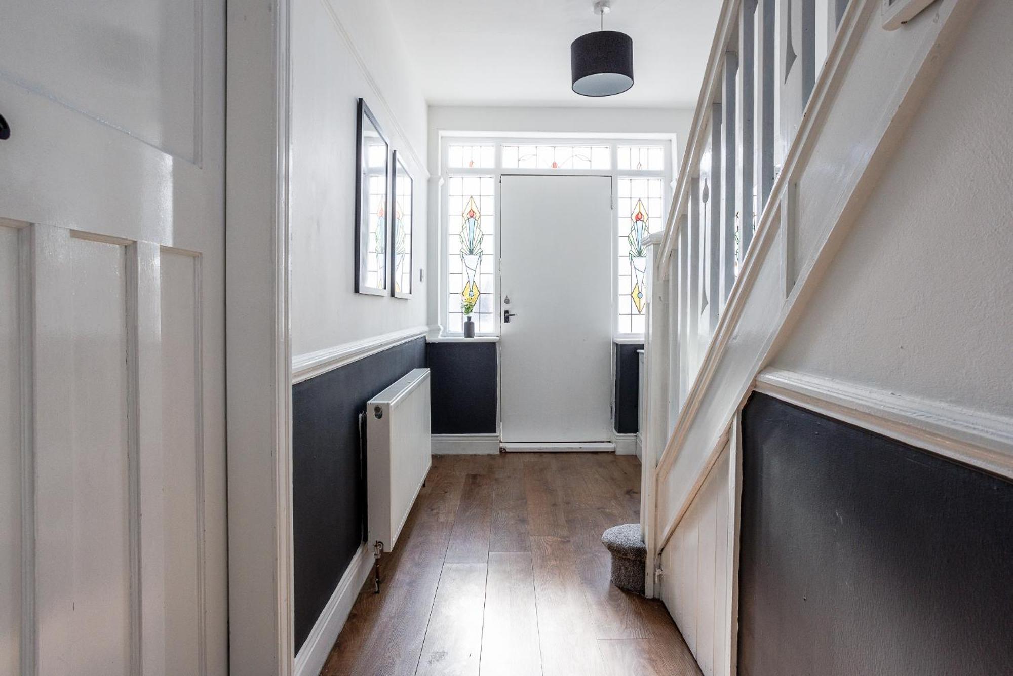 Stylish Gem - Sleeps 9 - Parking * Newcastle upon Tyne