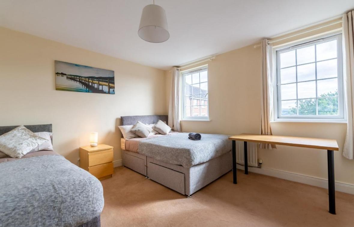 3 Story With Drive Way Holiday home Newcastle upon Tyne
