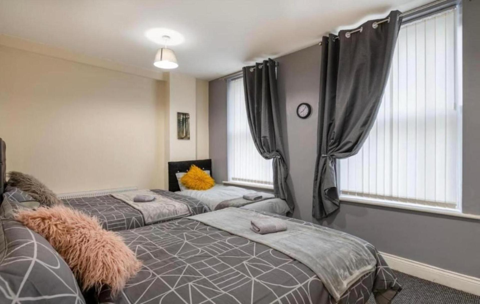 Apartment Centre 2bed Wi-fi Parking *